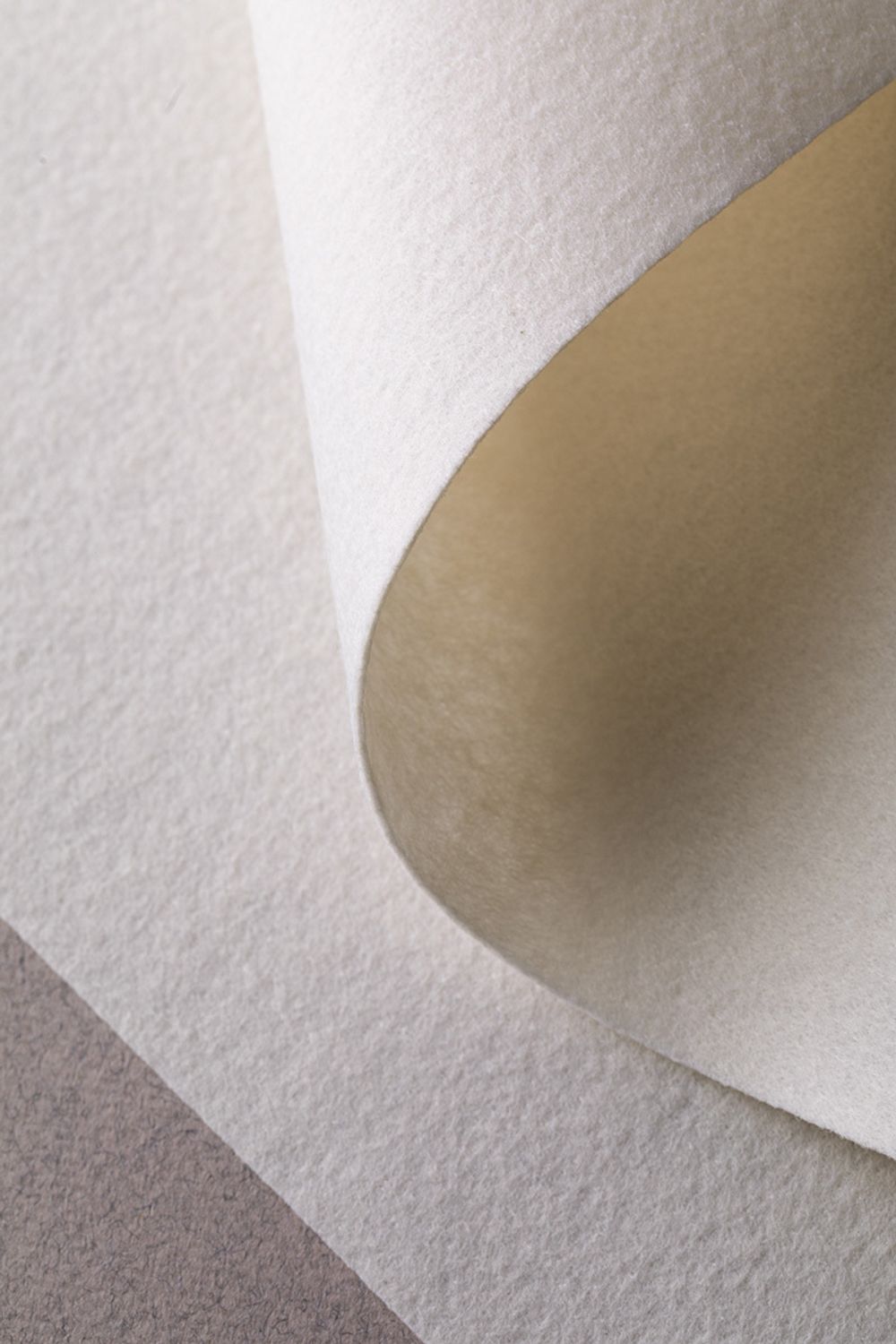 Фетр листовой мягкий 1.0 мм, 33х53 см, RN24 молочный, Gamma FKR10-33/53