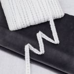 Тесьма отделочная твидовая 14 мм / 82.29 метра, с люрексом, белый/серебро, 3Al285