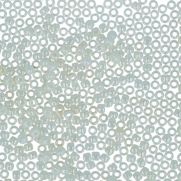Бисер Toho 11/0 круглый (2.2 мм), 25 г (5х5 г), 0122 молочный/перл