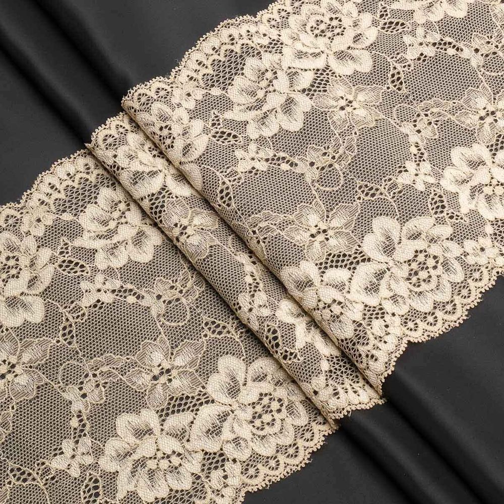 Кружево бельевое эластичное 180 мм / 3.4 метра, цвет телесный