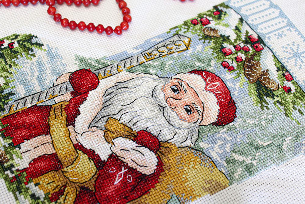 Набор для вышивания нитками МП Студия, В шаге от сказки, 24х16 см