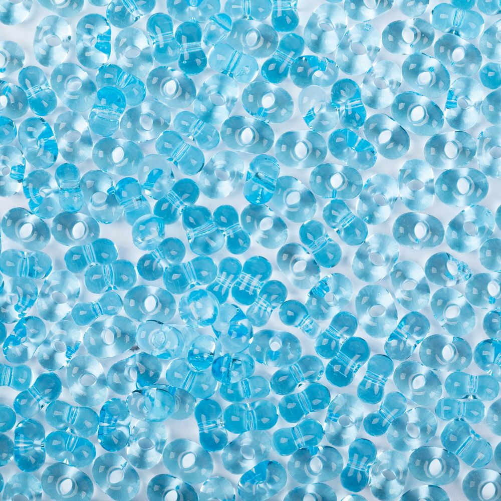 Бисер Preciosa Farfalle 3.2х6.5 мм, 50 г, 60010 голубой, 321-90001 Бисер Preciosa Farfalle 3.2х6.5 мм, 50 г, 60010 голубой, 321-90001