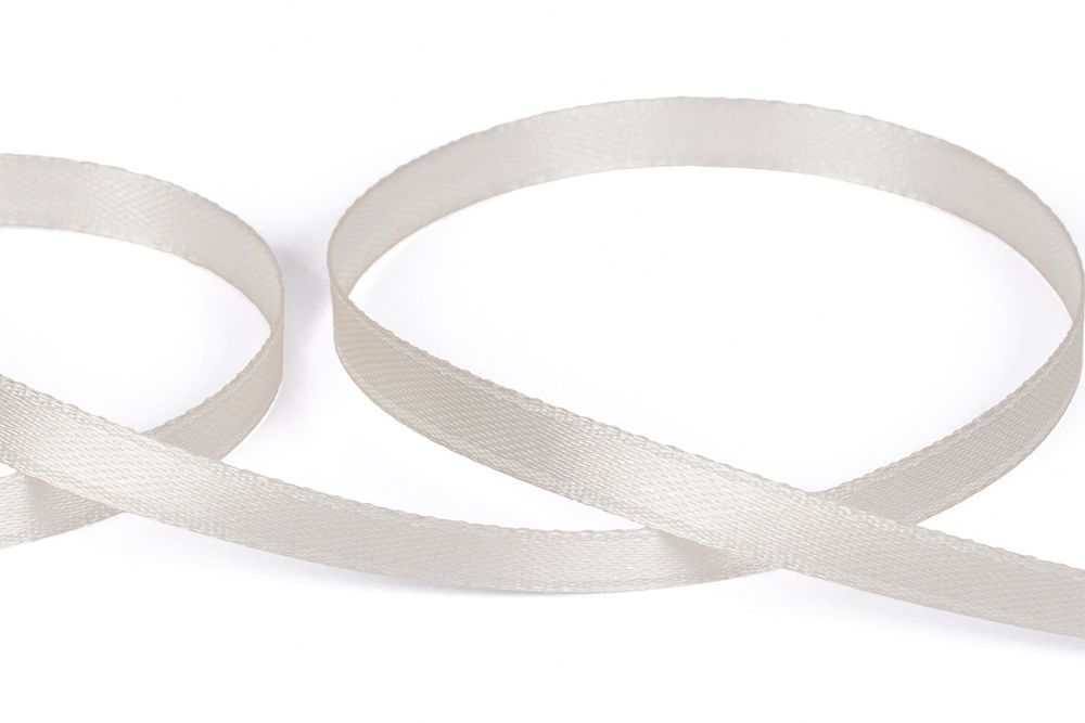 Лента атласная 1-сторонняя 6.0 мм / 33±2 метра, №517L(13-0003) кремовый, Gamma
