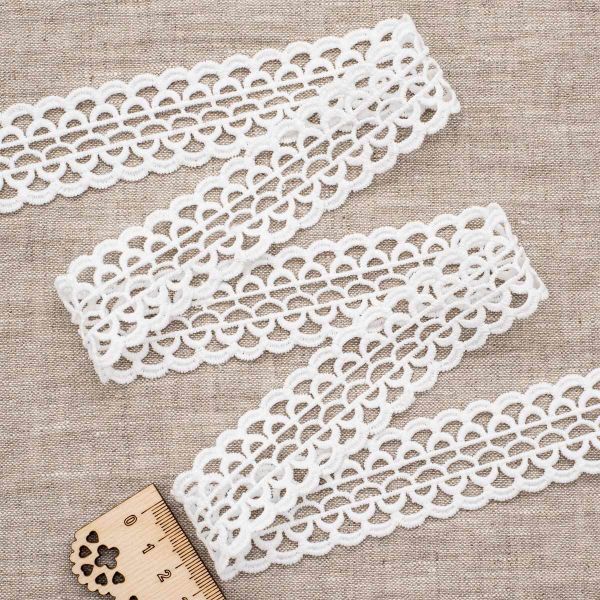 Кружево гипюр (плетёное) 33 мм, 3,4 м, ±4 см, белый