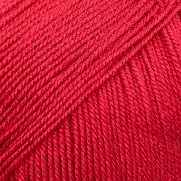 Пряжа Люблю вязать Зефир / уп.3 мот. по 100 г, 295 м, 193 красный