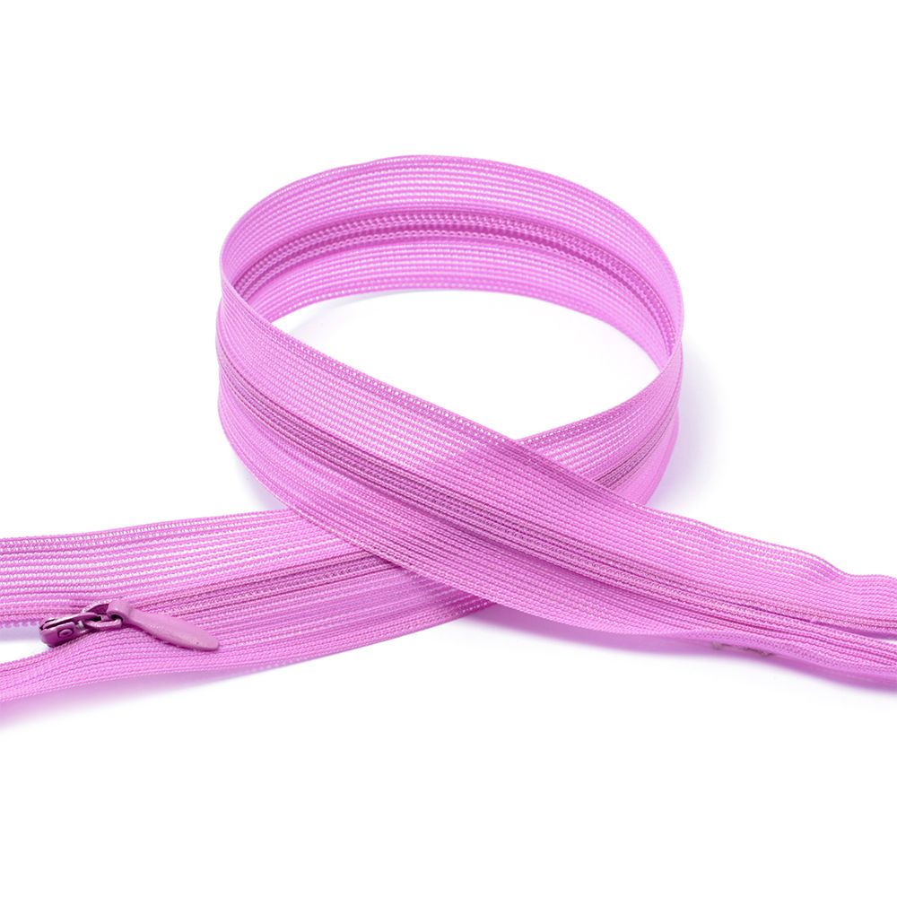 Молния потайная (скрытая) Т3 (3 мм) 1 зам., н/раз., 20 см, цв.F172 св.сиреневый уп.50 шт Молния потайная (скрытая) Т3 (3 мм) 1 зам., н/раз., 20 см, цв.F172 св.сиреневый уп.50 шт