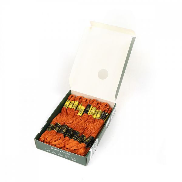 Мулине ПНК им.Кирова цв.9210 коричневый, 24 мотка по 8 метров