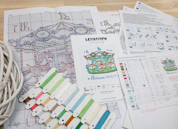 Набор для вышивания нитками LetiStitch, Детская карусель, 16.5х15.5 см