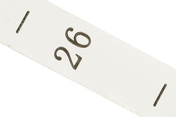 Этикетка-размерник п/э, размер 26 белый 10х25 мм ТВ в рул. 300 шт