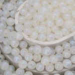 Бусины акрил ⌀12 мм, 500 г, дымка с АВ шиммером, круглые, AD069 белый, (7748709)2012 , Astra&Craft