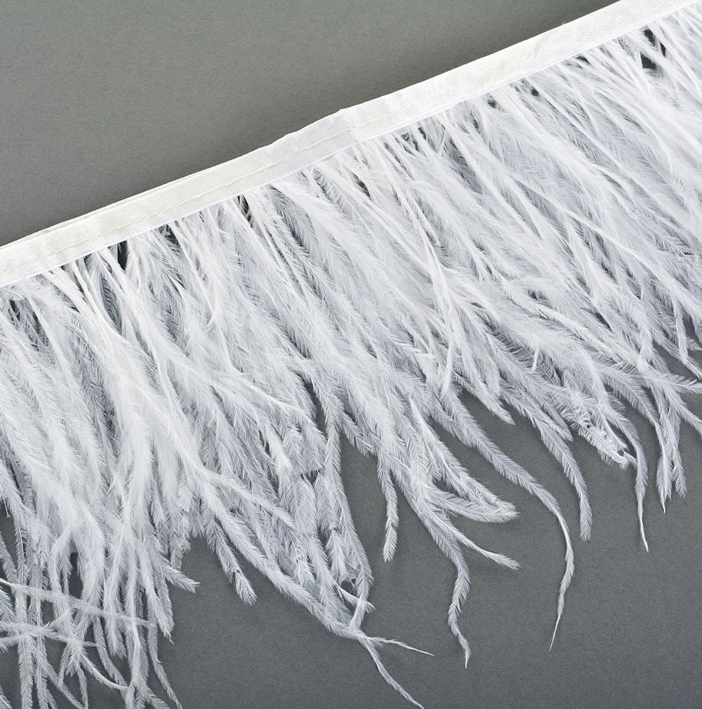 Перья на ленте декоративные Страус FBY-15-01 15см белый уп.2м