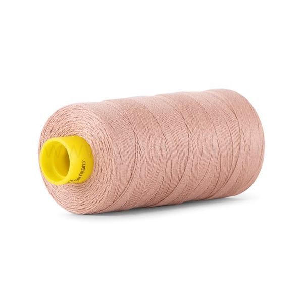 Нить отделочная Gutermann Mara 30/2, 300 м, 702404, 991 розово-бежевая пудра, 1 шт