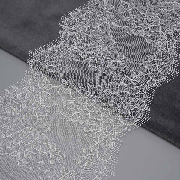 Кружево шантильи (реснички) 165 мм, / 3 метра, на сетке, белый