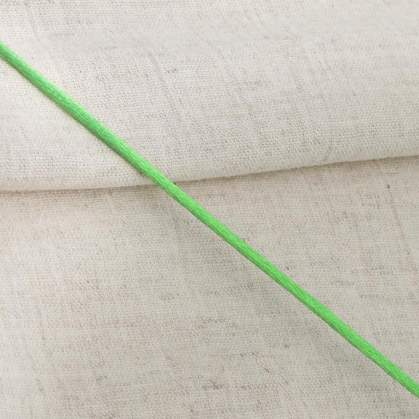 Шнур атласный корсетный ⌀2.0 мм / 45.7 метров, 14 яр.салат