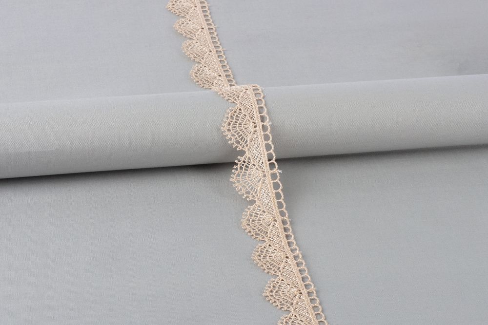 Кружево гипюр (плетёное) 27 мм / 10 м, GP014BE бежевый, Gamma GGM-2702