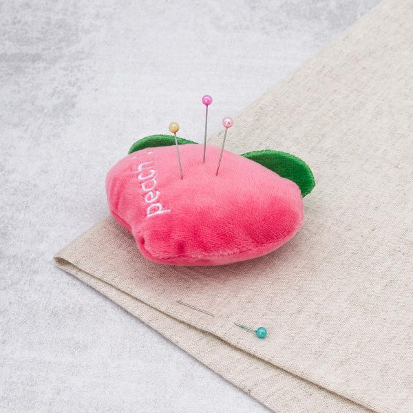 Игольница 12.5х18.5 см, Клубника