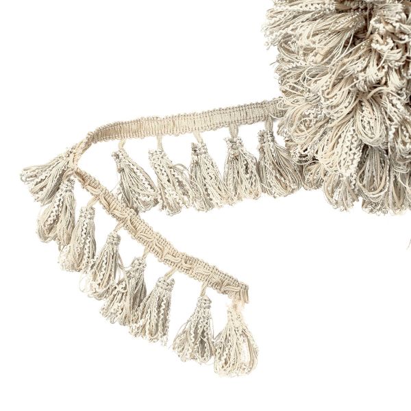 Бахрома отделочная 65.0 мм / 10 метров, с кистями, 122 молочный, 991