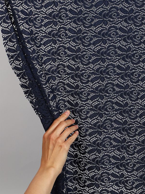 Ткань кружевная гипюр стрейч 160 г/м², ш.150см, арт.SZ031636 цв.142 темно-синий, уп.1м