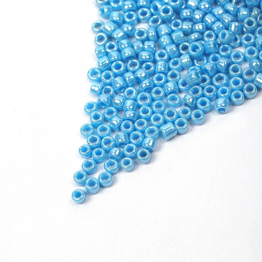 Бисер Magic4Hobby 12/0 (2 мм), 450 г, цв. 123, арт. OL.10/0