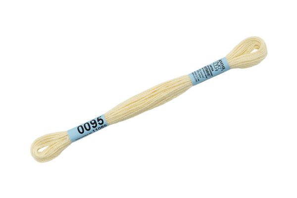 Мулине Gamma 100% хлопок, цв.0095 св-кремовый, 24 мотка по 8 метров