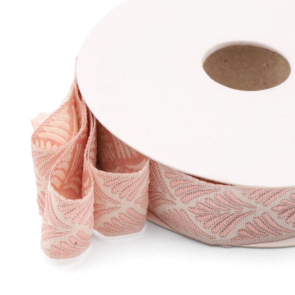 Лента (тесьма) жаккардовая 20.0 мм / 10±0.5 метров, бордюр Растительный орнамент 20273 V6 пудровый