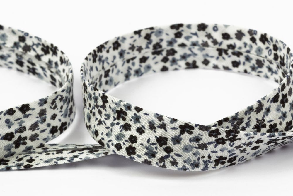 Косая бейка хлопковая 15 мм / 22.8 метров, 034 цветы, Gamma GBF-15