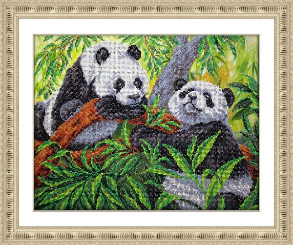 Набор для вышивания бисером Паутинка, Панды 38х28 см