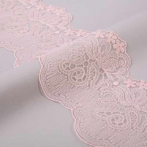 Кружево на сетке широкое 130 мм / 10 м, пудровый, Gamma GKMB-13001M