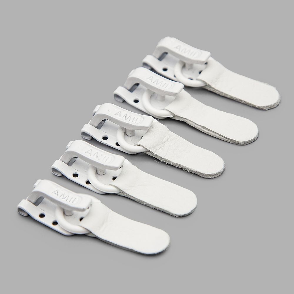 Крючок шубный Hobby&Pro 20 мм, 5 шт, 9003 белый