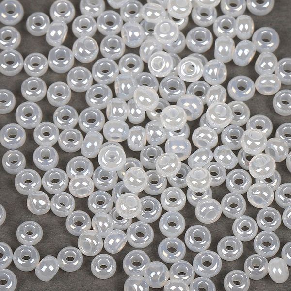 Бисер Preciosa 10/0 (2.3 мм), 50 г, арт. TSL цв. 57102, 331-19001