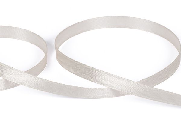Лента атласная 1-сторонняя 6.0 мм / 33±2 метра, №517L(13-0003) кремовый, Gamma
