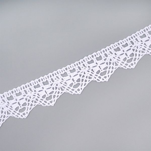 Кружево вязаное (тесьма) хлопковое 30 мм / 25 метров, одностор. (01 белый)