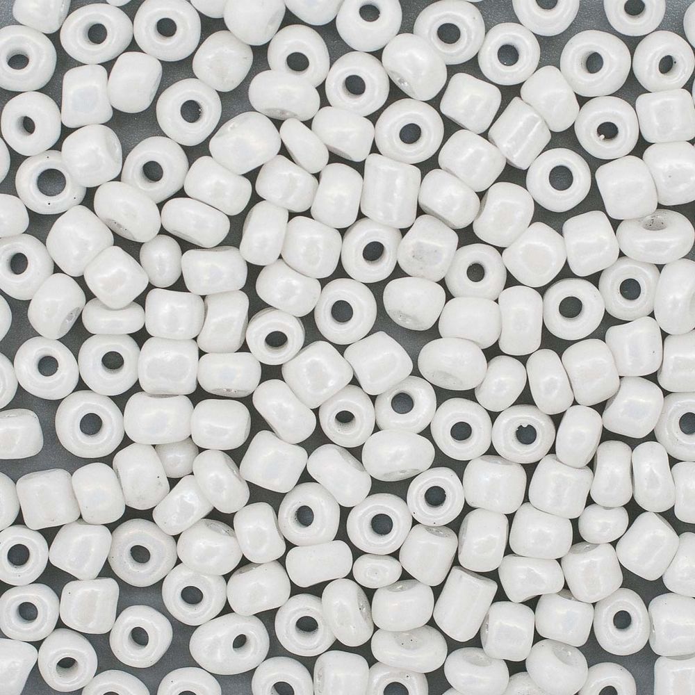 Бисер Astra&amp;Craft 6/0 (4.1 мм), 150 г (10х15 г), цв. 121 белы