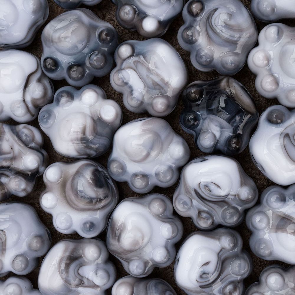 Бусины акрил 18.5х16.5х14 мм, 500 г, дымка, Кошачьи лапки, AD042 бело-черный, (7748712)7502 , Astra&Craft