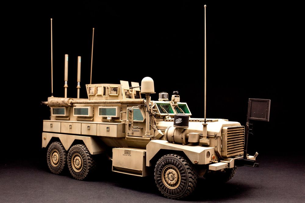 Модель сборная: бронетранспортер, COUGAR 6x6 MRAP 1/35, Meng SS-005
