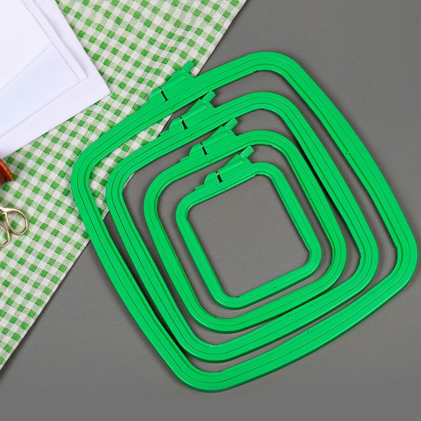 Пяльцы-рамка пластиковые 250х280 мм, Nurge NUR.170-14.5 цв.зеленый