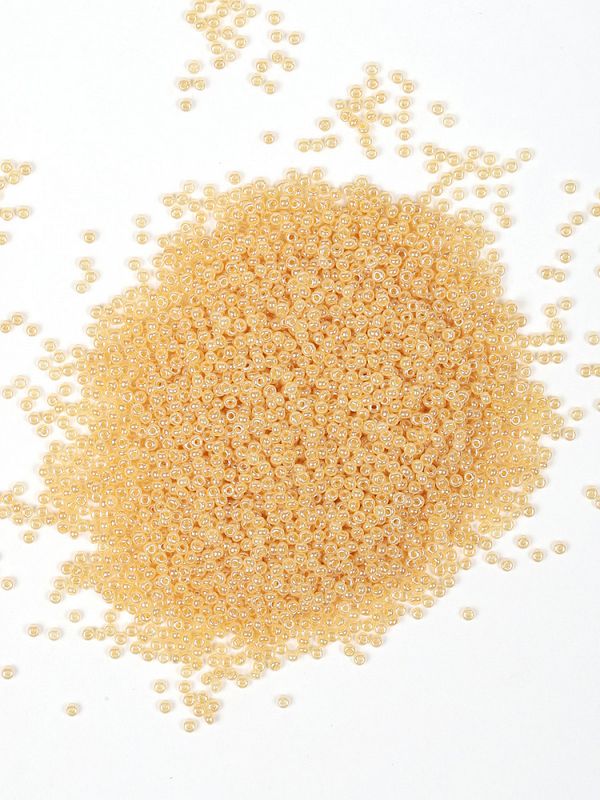 Бисер Preciosa 10/0 (2.3 мм), 50 г, Shell цв. 47115/331-19001