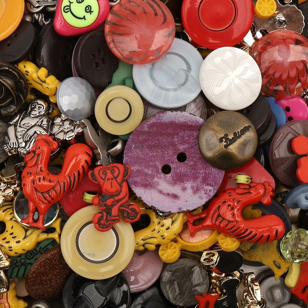 Украшения пуговицы декоративные в ведерке Ассорти для творчества, 360 гр ±20 гр