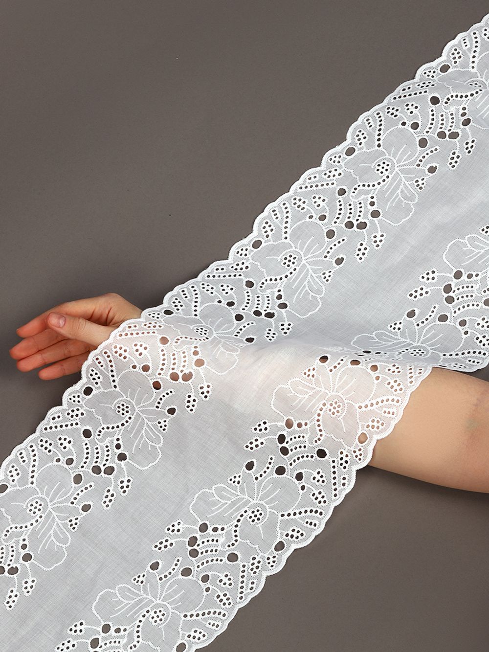 Кружево шитьё 240 мм / 2.7 метра, хлопок, TBY.0028, 01 белый