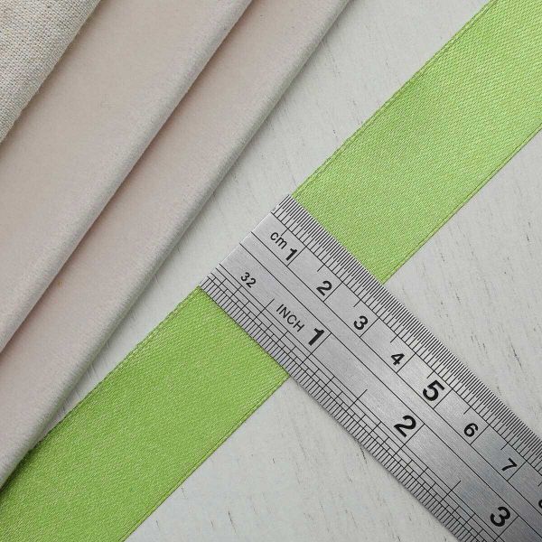 Лента атласная 1-сторонняя 25.0 мм / 22.86±1 метров, 106 травяной, Globus