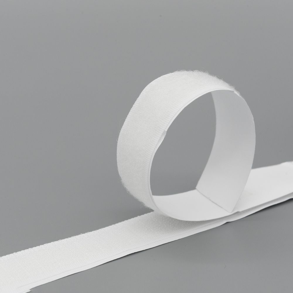 Лента контактная липучка (велкро) клеевая 20 мм / 25 метров, 25 г/м, 5001 белый, ПАРА (крючок+петля), качество "B"