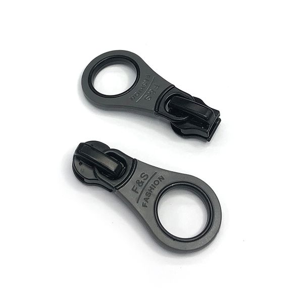 Слайдер (замок) для молнии спираль Т5 (5 мм), автомат, F31 цв.черный/серый уп.100 шт