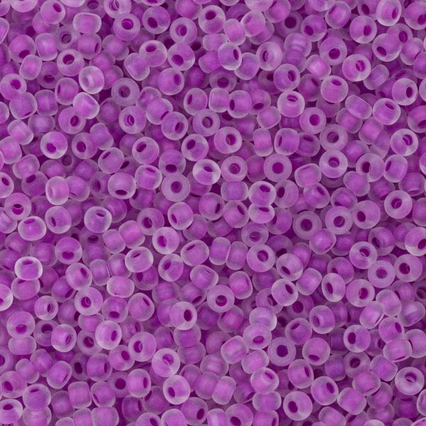 Бисер Preciosa 10/0 (2.3 мм), 500 г, прозрачный матовый с цветным центром, круг.отв., (38328) 331-39001-10/0