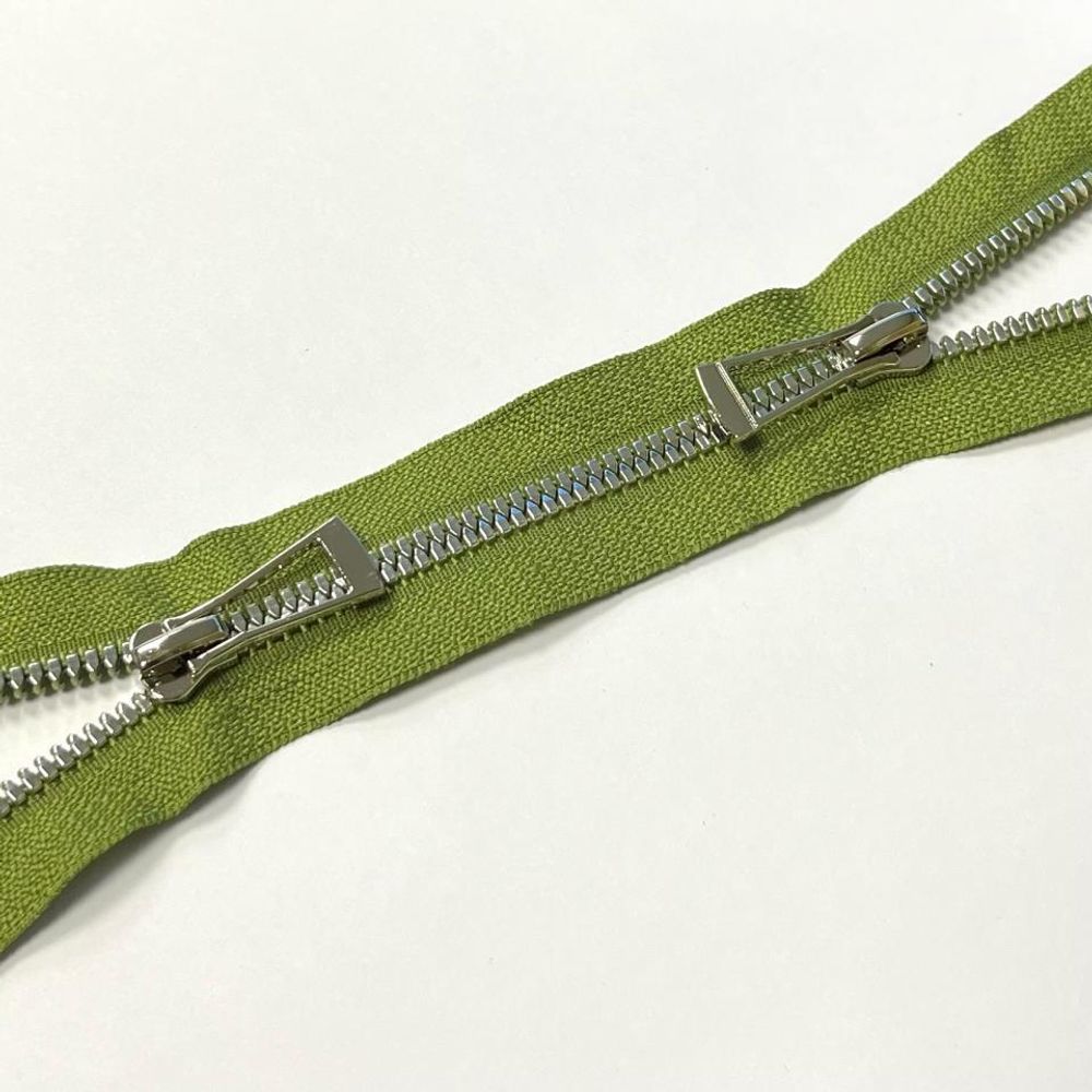 Молния трактор Т5 (5 мм) 2 зам., разъем., 110 см, никель D887 травянистая зелень, 1 шт