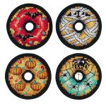 Набор для вышивания нитками МП Студия, на фетре Хэллоуинские пончики. Значки. Магниты 6х6см