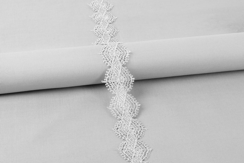 Кружево гипюр (плетёное) 35 мм / 10 м, GP001WH белый, Gamma GGM-3504