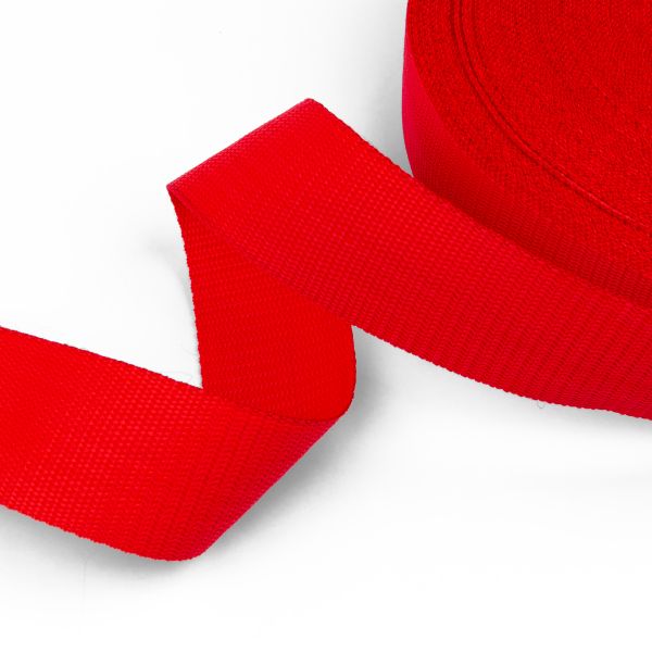 Стропа (ременная лента) 50 мм / 30 метров, толщ. 1.1 мм, [28 г/пог.м], 100% п/п, красный, Gamma 3077