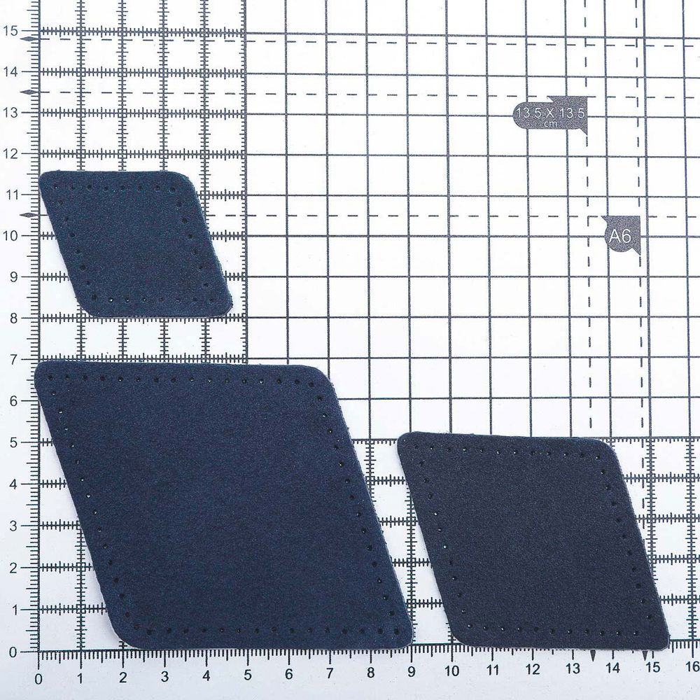 Набор заплаток пришивных из замши, ромб 4х5,6см, 6х8,4см, 8х11,2см, с перфорацией, 3 шт (22 темно-синий), 59405