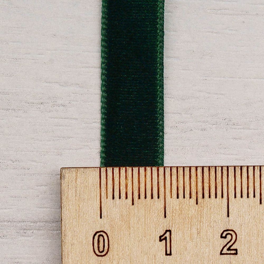 Лента бархатная (тесьма) 09.0 мм / 32.9±2 метров, 0081-1006, 165 темно-зеленый