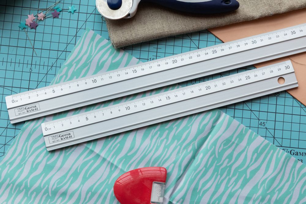 Линейка универсальная алюминий 50х3.5 см, в чехле, с нескользящее покрытием -Slip, Gamma RAM-02